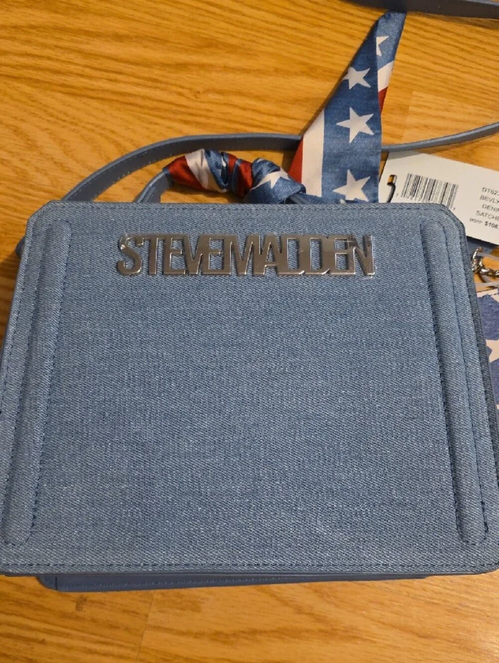 Steve Madden Light Blue Bevlynn Denim Stachel with Patriotic Wallet Charm